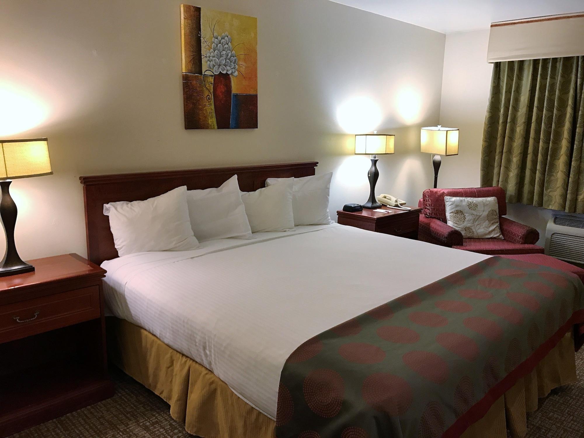Ramada by Wyndham Draper Hotel Bagian luar foto