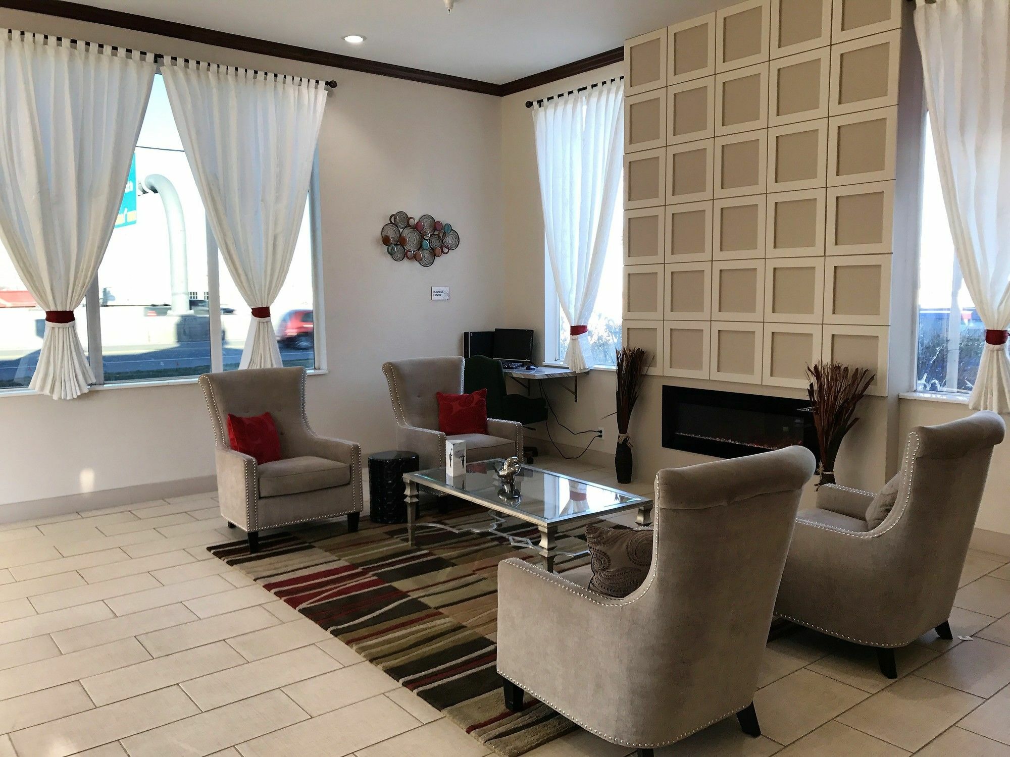 Ramada by Wyndham Draper Hotel Bagian luar foto